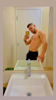 Acompanhante Oliver - Perfil