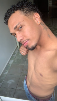 Acompanhante Edson - Perfil