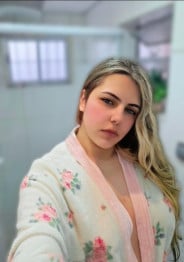 Acompanhante Clara - Perfil