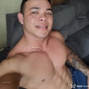 Acompanhante Pedro Henrique - Perfil