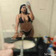 Acompanhante Mia - Perfil