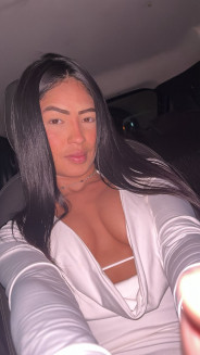 Acompanhante Rebecca Oliveira - Perfil