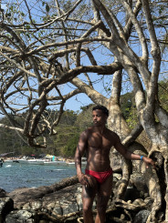 Acompanhante Brudyto - Perfil