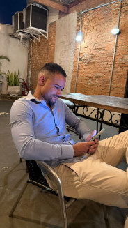 Acompanhante Miguel - Perfil