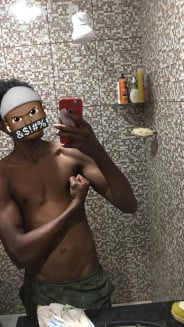 Acompanhante Pretinho - Perfil