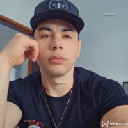 Acompanhante Logan - Perfil