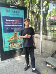 Acompanhante Adotado - Perfil