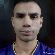 Acompanhante Linuxe Tesla - Perfil