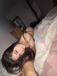 Acompanhante Lara Oliver - Perfil