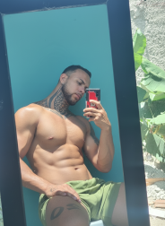 Acompanhante Robson - Perfil