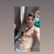Acompanhante Zayan - Perfil