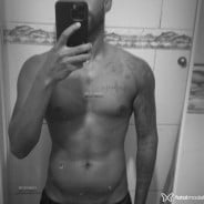 Acompanhante Enzzo - Perfil