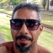 Acompanhante Leon Dioneres - Perfil