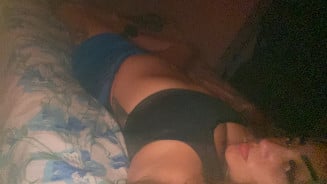 Acompanhante Gutti - Perfil