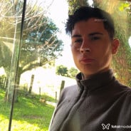 Acompanhante Vic Oliveira - Perfil