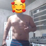 Acompanhante Ray Flores - Perfil