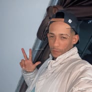 Acompanhante Kennedy - Perfil