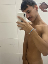 Acompanhante Ariel - Perfil