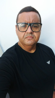 Acompanhante Oliveira - Perfil