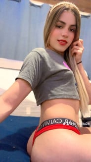 Acompanhante Romina - Perfil