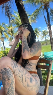 Acompanhante Morena - Perfil