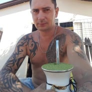 Acompanhante Junior - Perfil