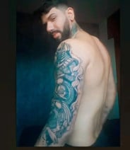 Acompanhante Abraão - Perfil