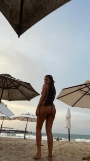 Acompanhante Annah - Perfil
