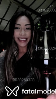 Acompanhante Japonesa - Perfil