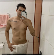 Acompanhante Arthur - Perfil