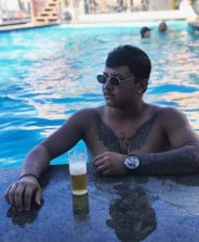 Acompanhante Gomes - Perfil