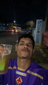 Acompanhante Ninguem - Perfil