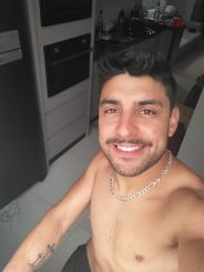 Acompanhante Marcão - Perfil