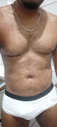 Acompanhante Alberto Diniz - Perfil