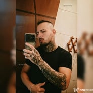 Acompanhante Alexander - Perfil