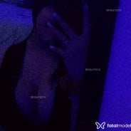 Acompanhante Crys - Perfil