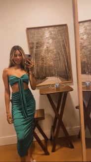 Acompanhante Chanel - Perfil