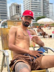 Acompanhante Magremete - Perfil
