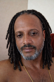 Acompanhante Andrézinho - Perfil