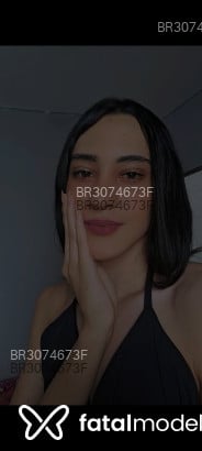 Acompanhante Larissa Schunck - Perfil