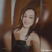 Acompanhante Kendra Foster - Perfil