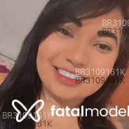 Acompanhante Esmeralda - Perfil