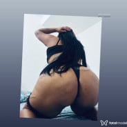 Acompanhante Cristal - Perfil