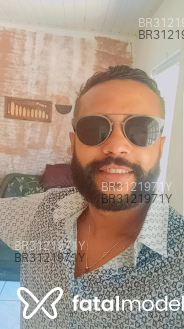 Acompanhante Ribeiro - Perfil