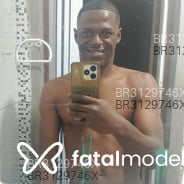 Acompanhante Pretocharmoso - Perfil
