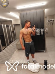 Acompanhante Gregg - Perfil