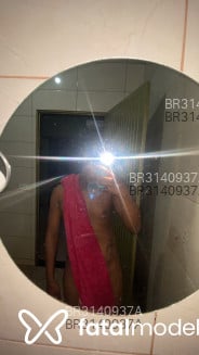 Acompanhante Pedringtz - Perfil