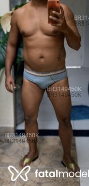 Acompanhante Luiz Bahia - Perfil