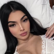 Acompanhante Mirella - Perfil