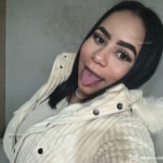 Acompanhante Tinaa - Perfil